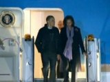 Obama arrives in Chicago to await election results