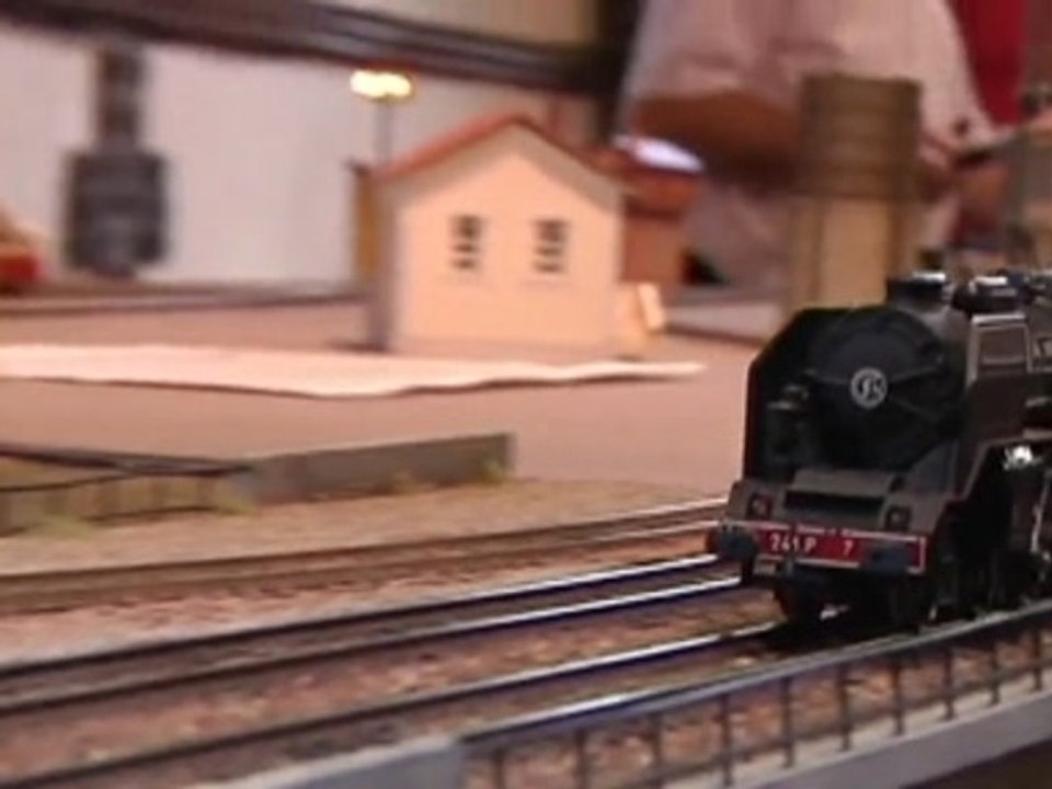 Le train-train des passionnés de miniature (La Chapelle Saint-Luc)