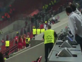 Επεισόδια οπαδών Μονπελιέ με Αστυνομία στο "Γεώργιος Καραϊσκάκης" (2)