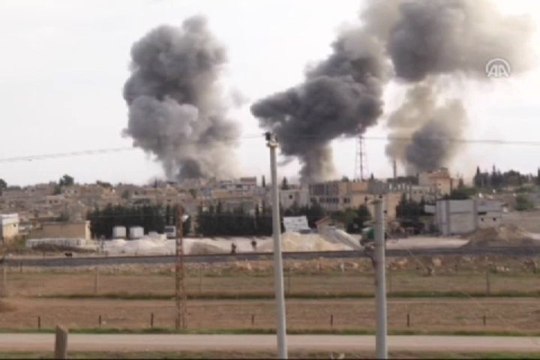 Bombardımanın ardından topçu ateşi