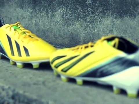 Les nouveaux crampons de Leo Messi !