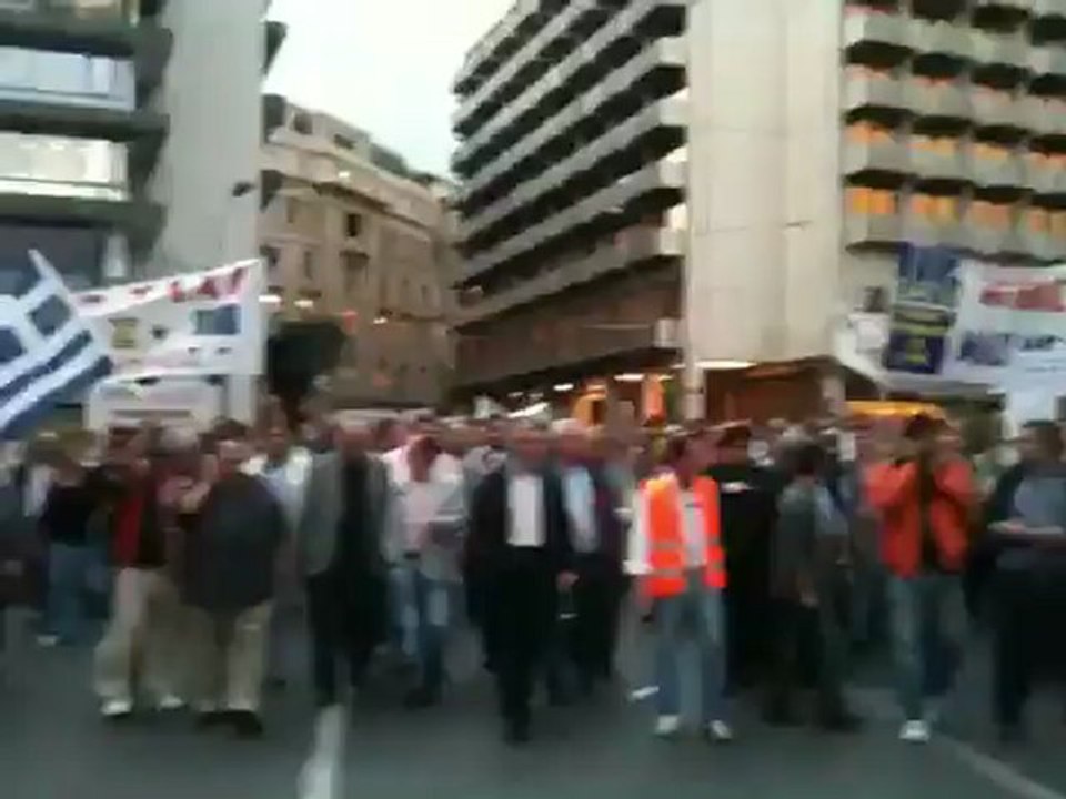 Πορεία οδηγών ταξί στη Φιλελλήνων