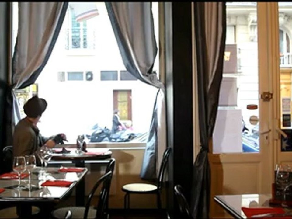 Des Bouches à l'oreilles