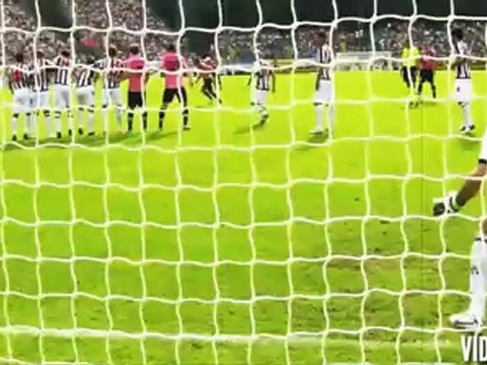 Goles de falta por debajo de la barrera