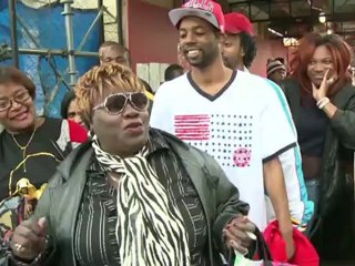 Chicago hails victory of their hometown hero -- Obama