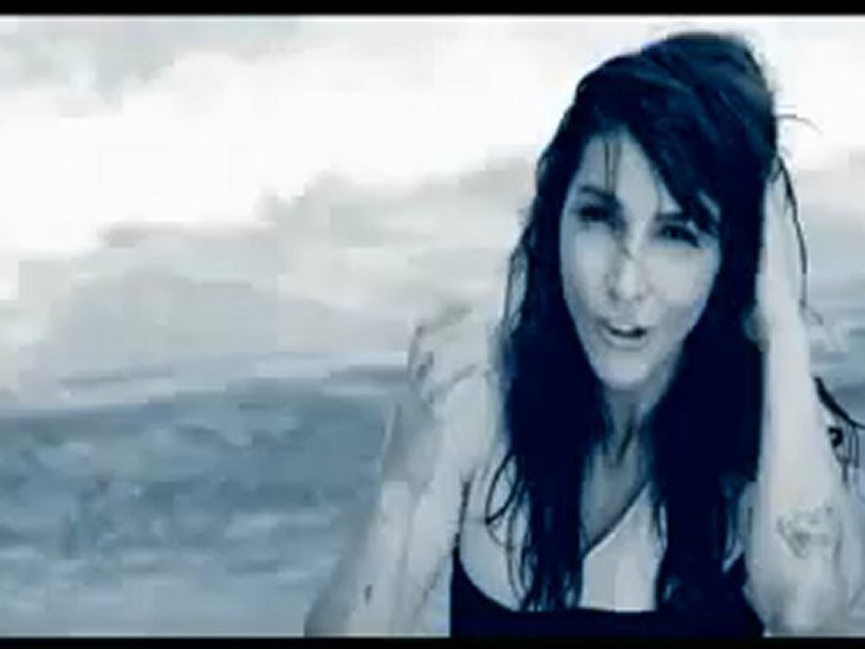 HANDE YENER BANA ANLAT