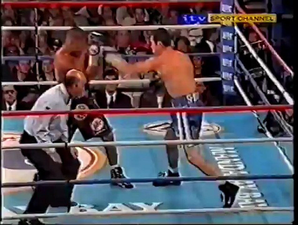 2001-09-22 Fernando Vargas vs Jose Alfredo Flores
