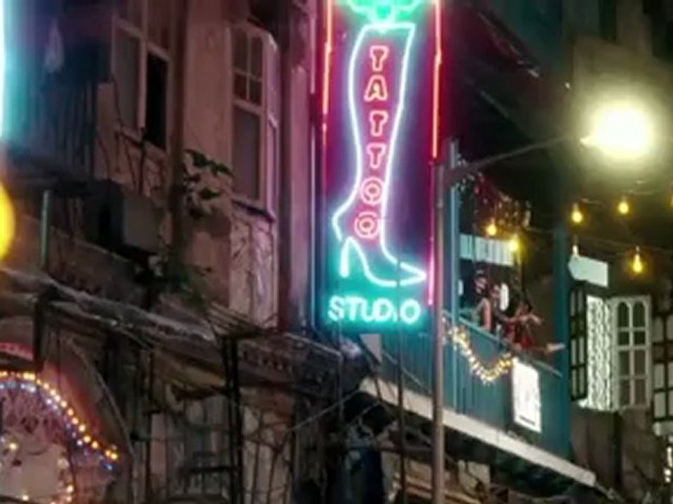 Muskaanein Jhooti Hai 720p Video Song ~ Talaash