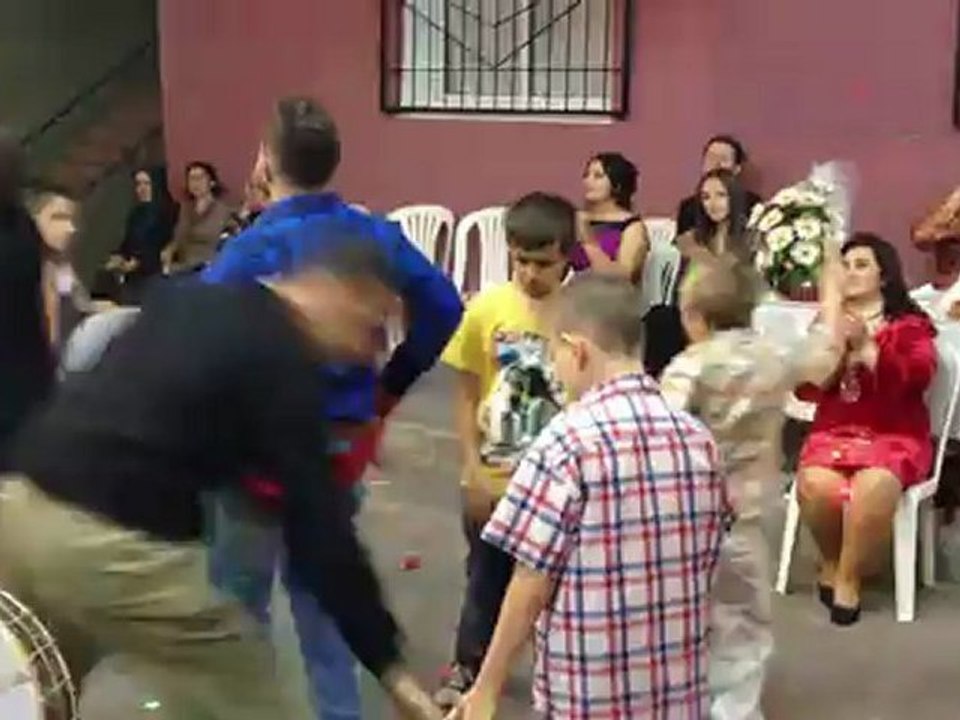 tuzlu badem *orkestra şahinler*