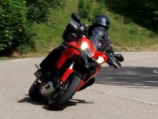 Download Video: moto - gorges de l'ardèche -caméra embarquée