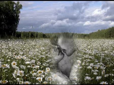 Губами губ твоих коснусь