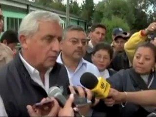 Rescuers scramble in quake-ravaged Guatemala