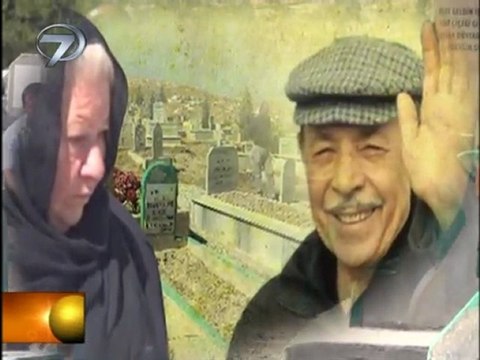 Neşet Ertaşın Eski eşi Leyla ERTAŞ eşinin mezarını ziyaret etti