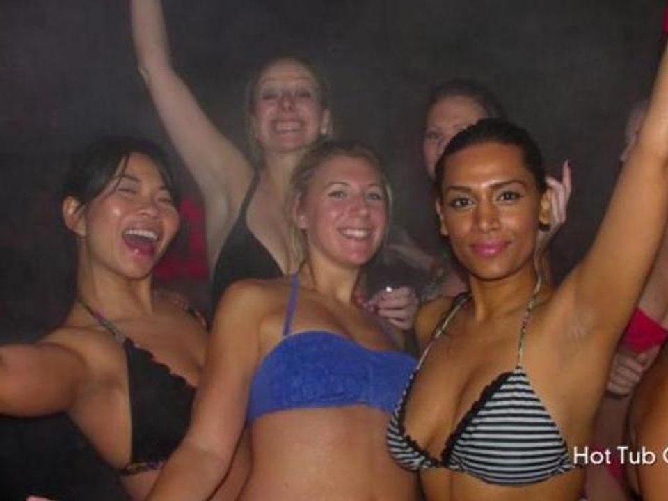 Movie Experience Lets You Watch From a Hot Tub