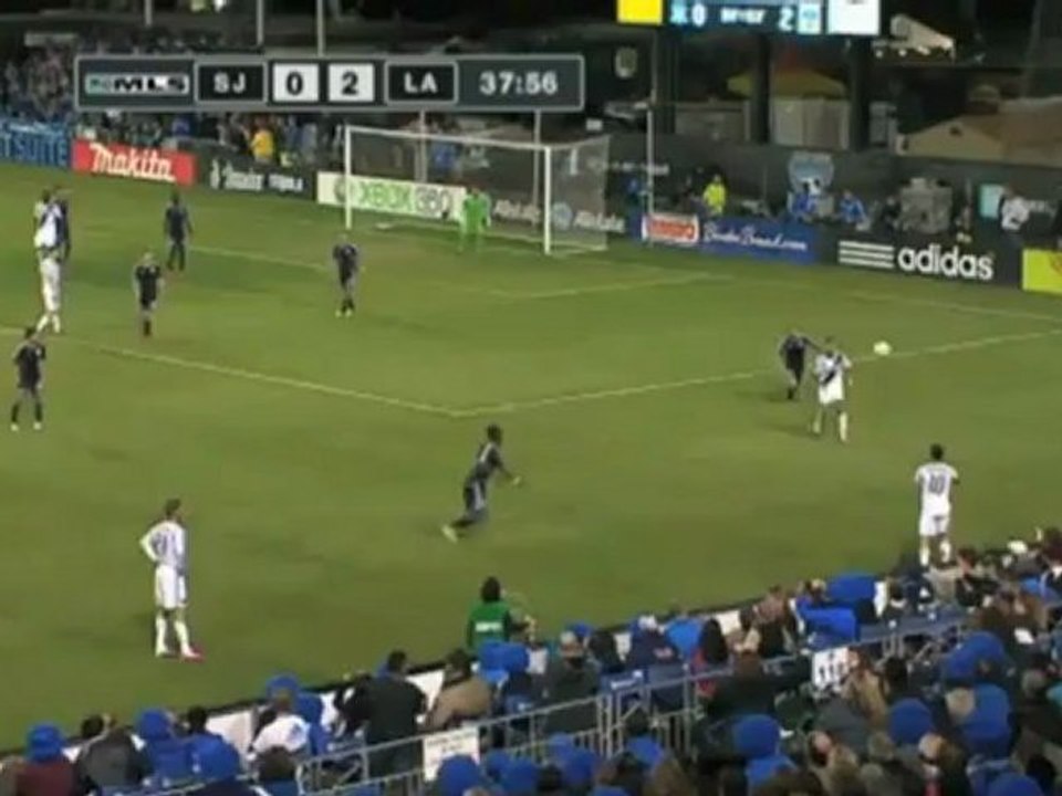 Keane und Galaxy drehen auf - San Jose draußen!