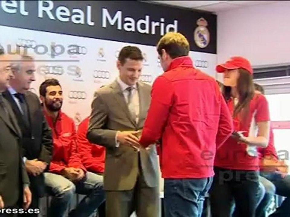 Casillas recibe su nuevo Audi para esta temporada