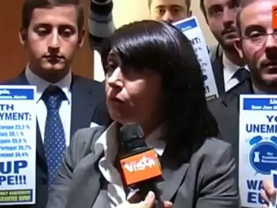 Il Movimento di Francoforte Contesta la Merkel al Parlamento Europeo