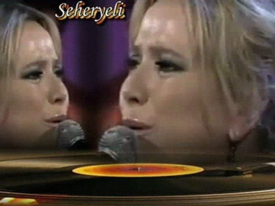 Sadiye Erimli ♪♪♪♪ Andıkça Geçen Günleri Hasretle Derinden