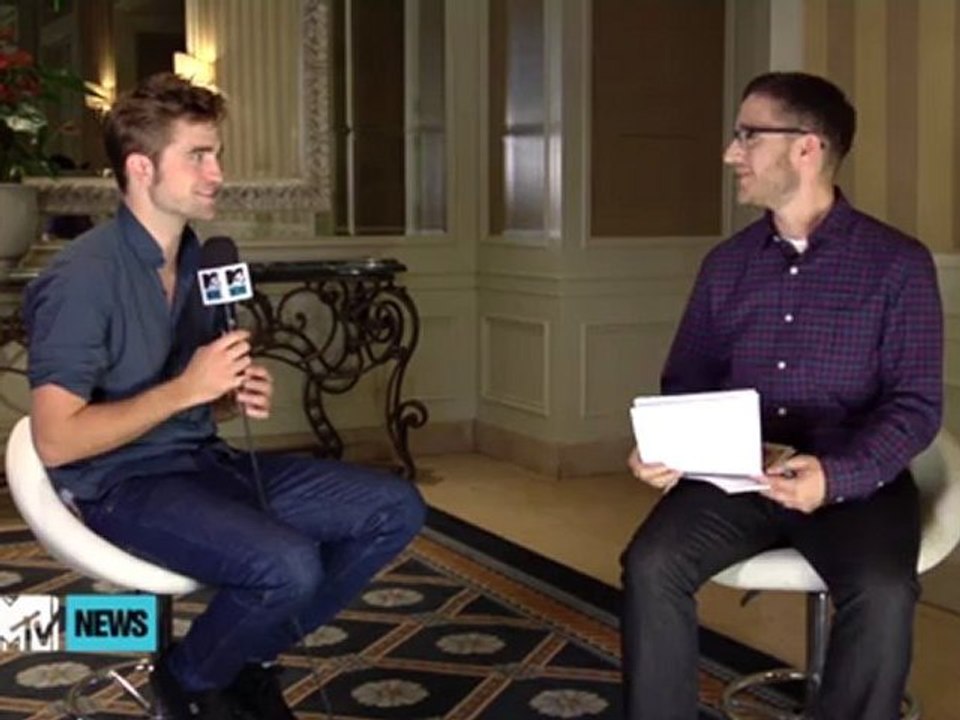 Robert Pattinson Is Getting Ready For 'The Rover' - Rough Cut