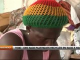 Togo: Des sacs plastiques recyclés en sacs à main