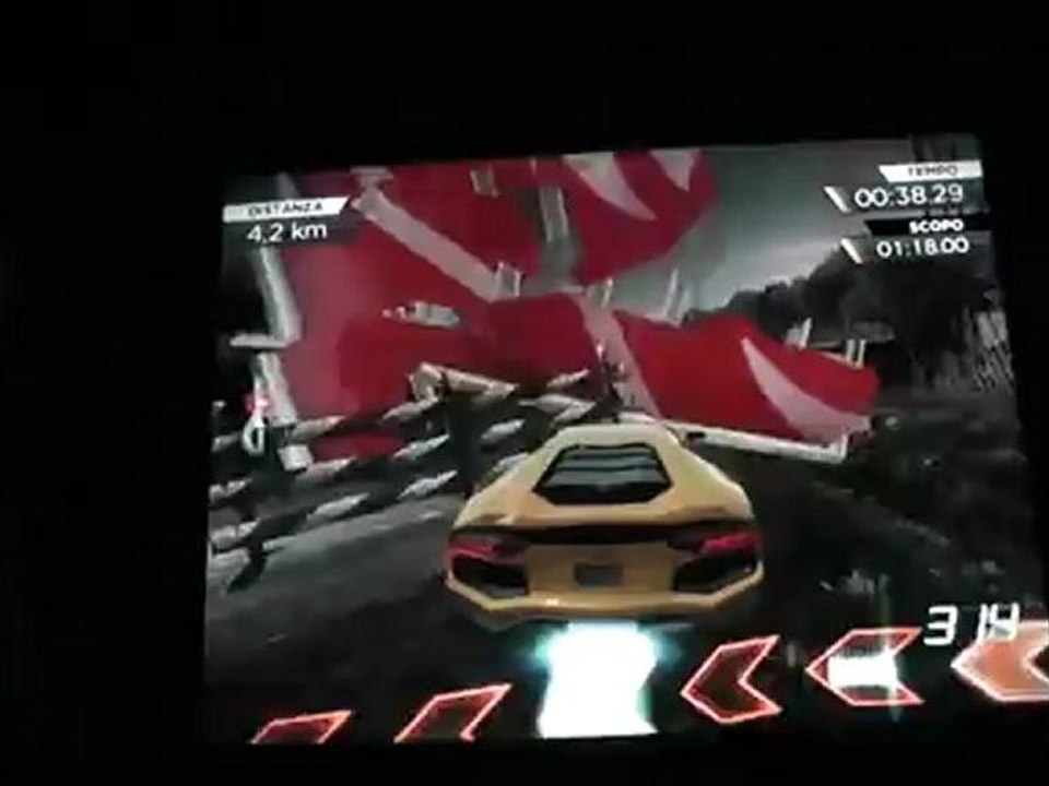 Need For Speed Most Wanted gioco per iPhone 5 e iPad - Gameplay - AVRMagazine.com