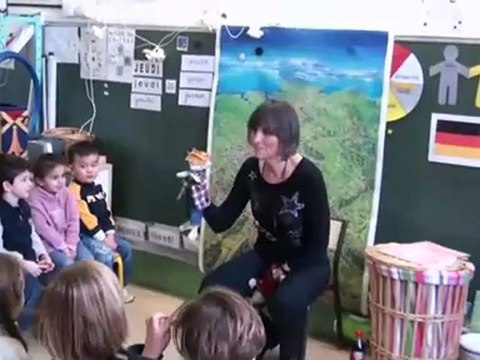 Valisette franco-allemande / Kinderkiste (une video OFAJ)