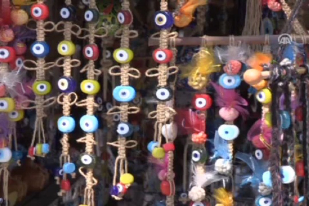 Taklit nazar boncuğu