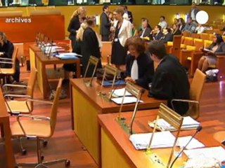 Suicides highlight crisis over Spain mass evictions