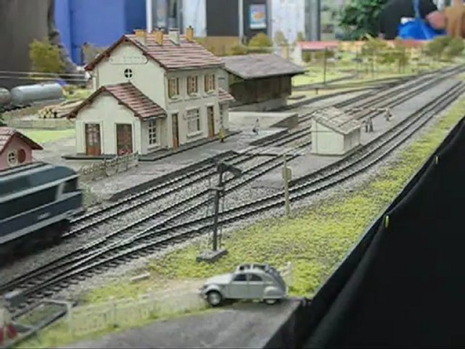 Intense circulation en gare de Bas-Evette