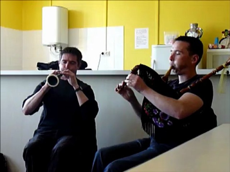 Stage sonneurs de couples Irvoas Moign mai 2012