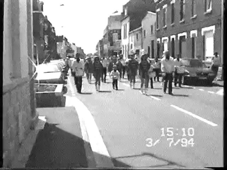 20 COMINES Arrivée + Repas avec les Parents + Vestiaires INTERDIT - 10 ANS + Défilé et arrivée de BOULOGNE SUR MER 1994