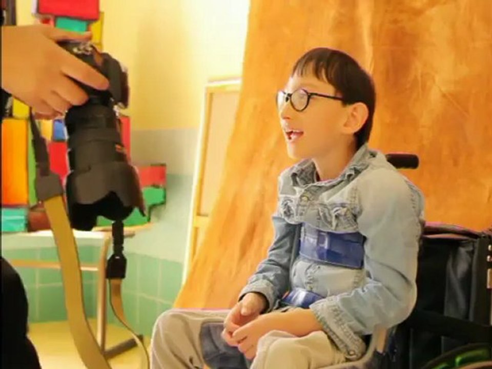 Atelier Cinéma "Dessine-toi" - Gilles Porte Mai 2011 - Les Toiles Enchantees - Centre Saint Jean de Dieu