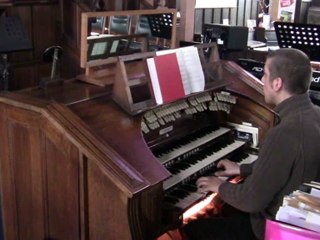 Spirit of holiness - Chris Lawton at Stonelaw Church, Rutherglen, Glasgow