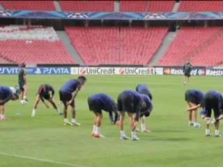 Barcelone - Alves attend toujours Neymar