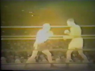 Carmen Basilio vs Sugar Ray Robinson I 1957-09-23