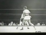Carmen Basilio vs Sugar Ray Robinson I 1957-09-23 highlights