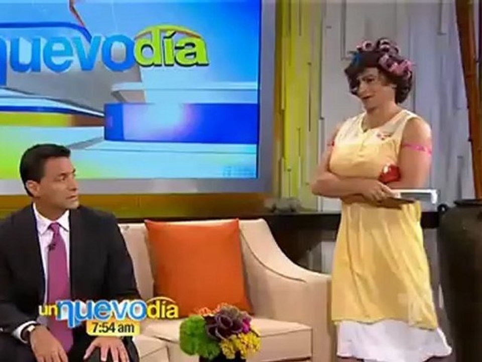Bodine Koehler Miss Puerto Rico 2012 en Un Nuevo Dia (1)