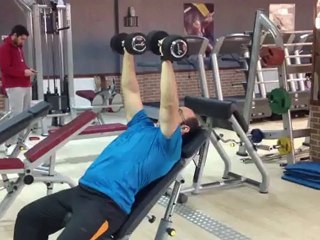 Türkiye Bench Press Şampiyonu Selim Hoca'dan Dumbble Fly + Press