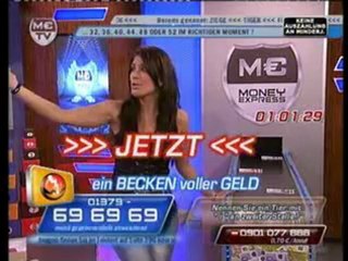 Kleine Biene lacht im Strandurlaub im Racca VIVA 13.05.08