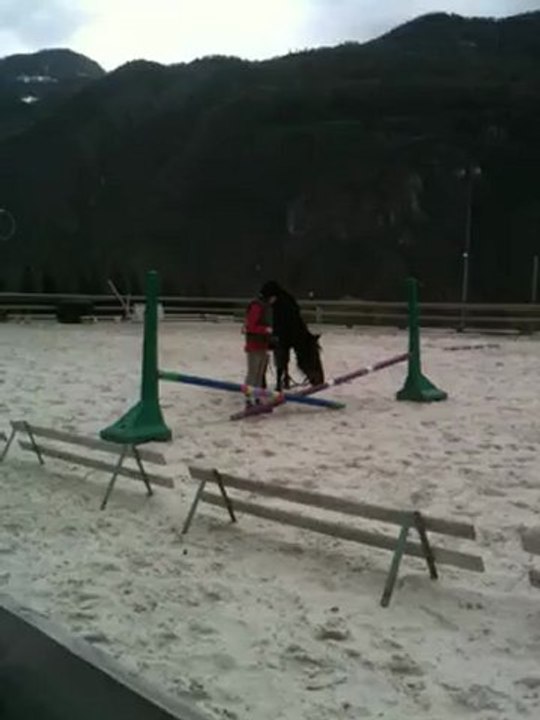 Son premier obstacle !