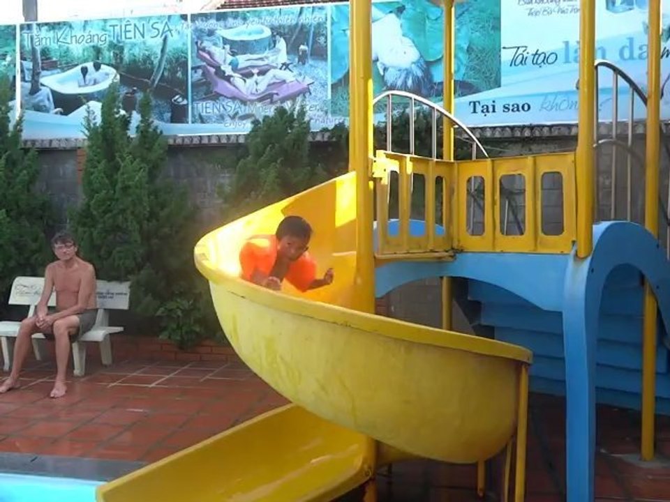 PISCINE NA TRANG EAU CHAUDE