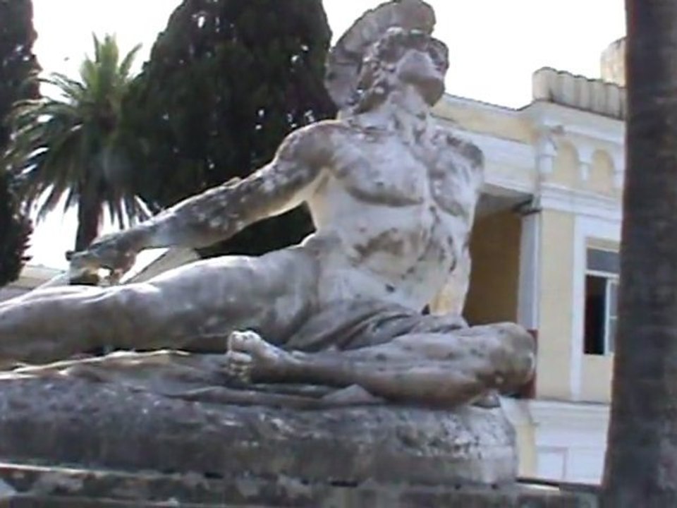 FTI Berlin Korfu Kreuzfahrt Das Schloss von Kaiserin Sissi Achillion Garten Starturen Schloss