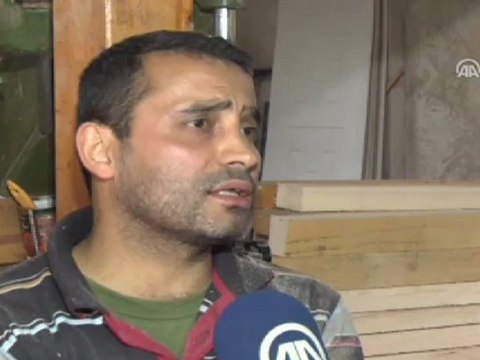 Hayata dört elle sarıldılar