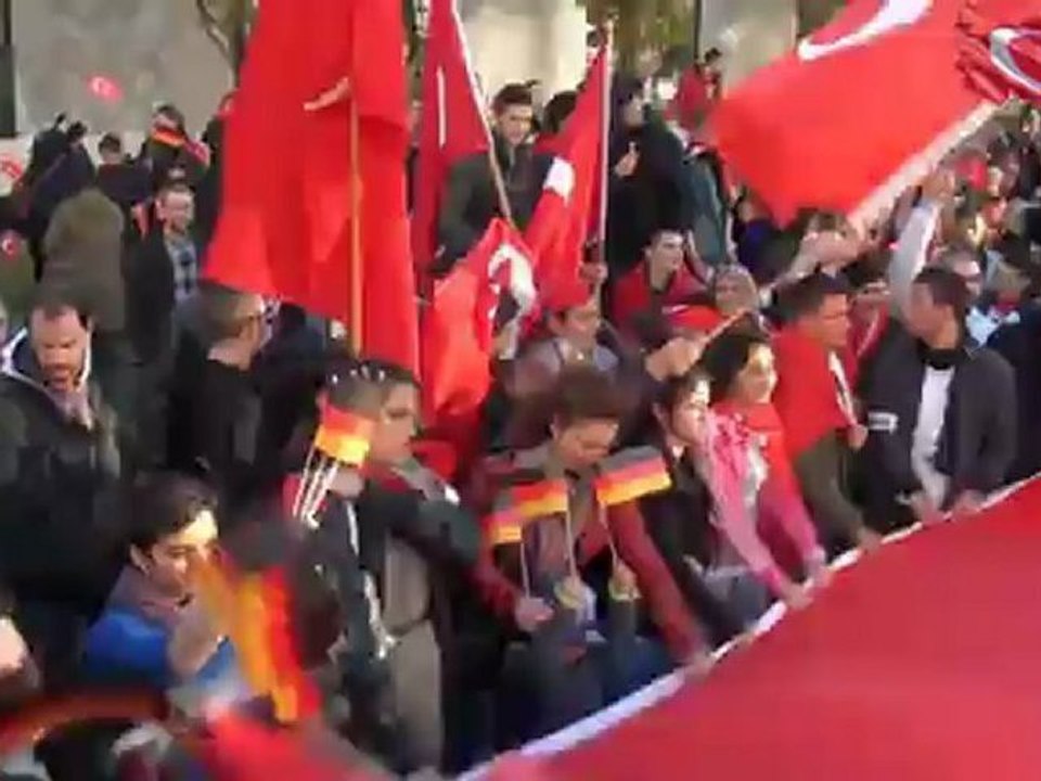 Demonstration, 'Gegen den PKK Terror in der Türkei' 'PKK Terörüne Karsi Yürüyüs' 03.11.2012
