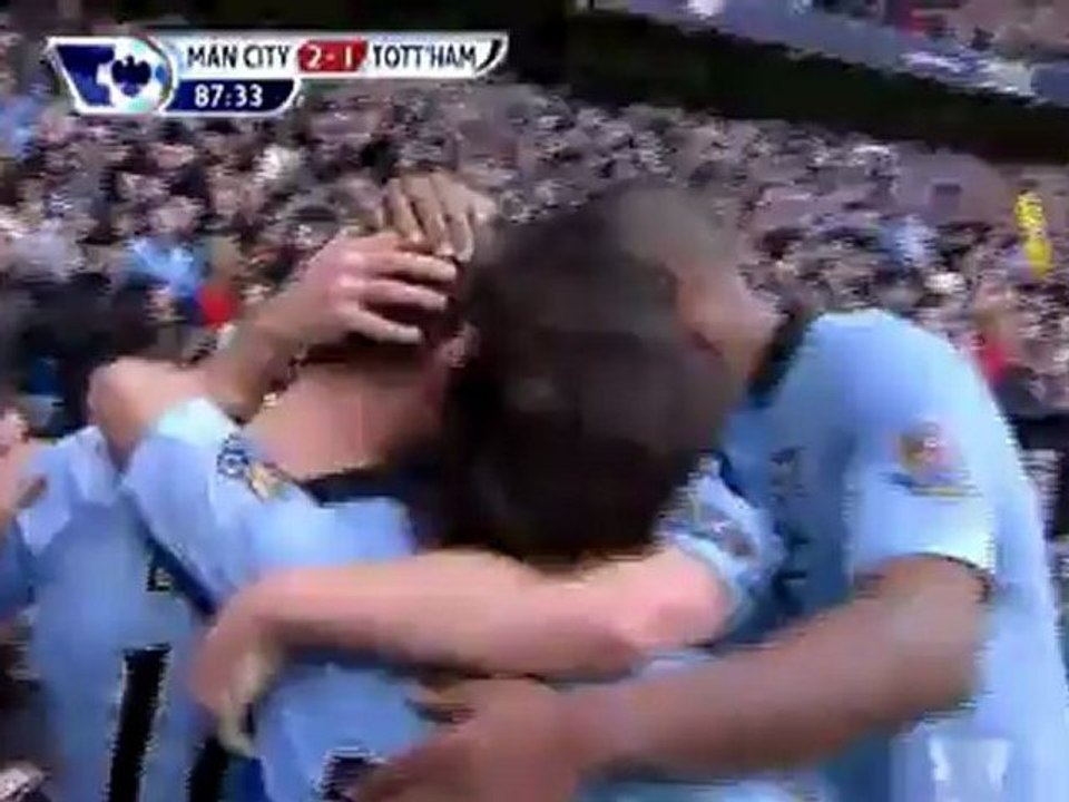 Gran pase de Silva y gol de Dzeko (2-1)