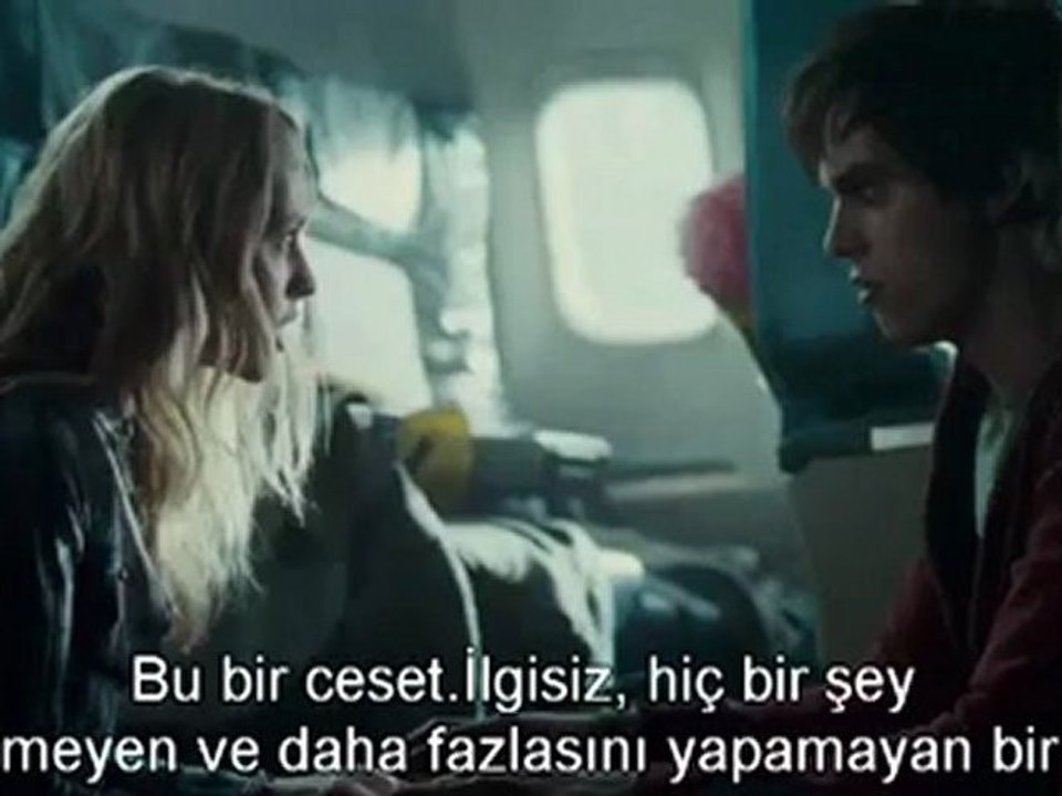 Warm Bodies (Sıcak Bedenler) Resmi Trailer #1 (TR)