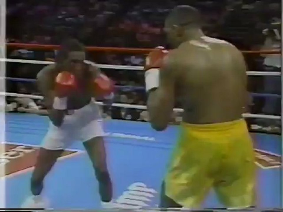 1990-04-28 Thomas Hearns vs Michael Olajide