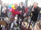 interview de Laurent Jalabert et de MARIO et son petit vélo à l'arrivée du  marathon de cognac 2012