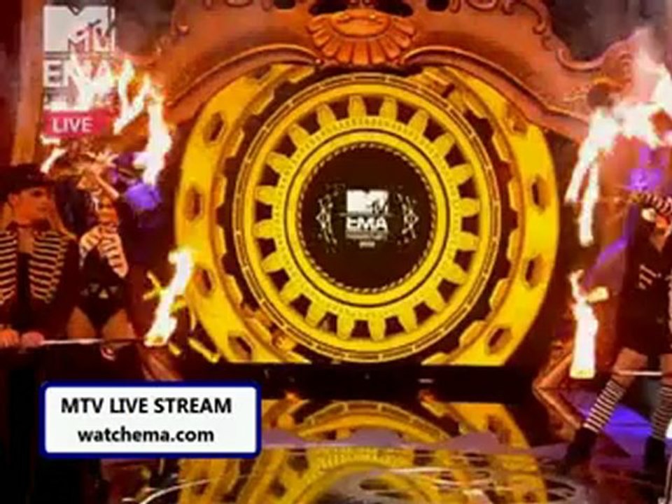 #MTV EMA 2012 REPLAY opens with Heidy in toilet