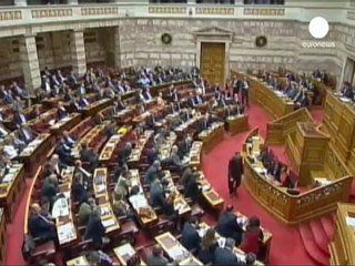 2013 Greek budget approved by a wide margin